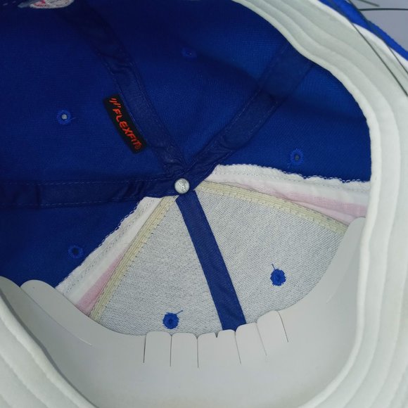 Indianapolis Colts Crucial Catch Cancer Support Flexfit Cap - Picture 6 of 8